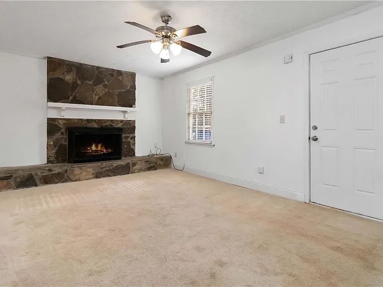 888 Chartley Dr SW — Photo 13