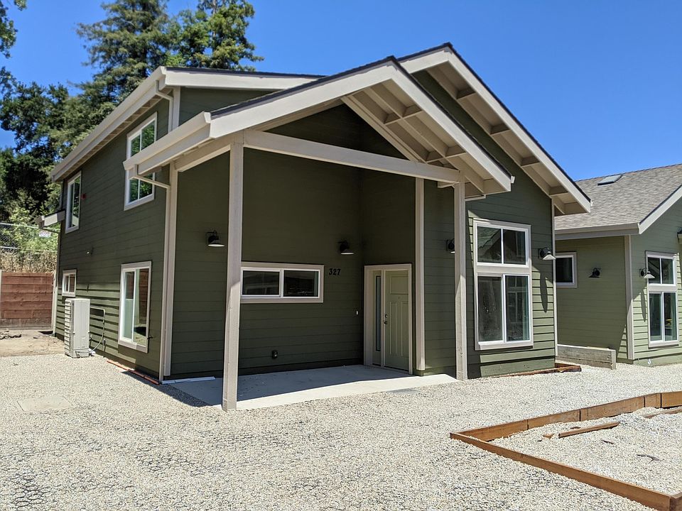 1st image of 327 Golf Club Dr