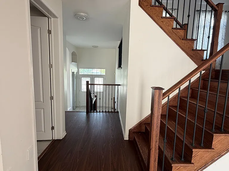 235 Apple Hill Cres — Photo 30