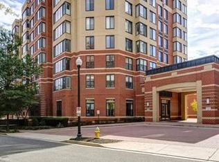 2220 Fairfax Dr APT 310, Arlington, VA 22201