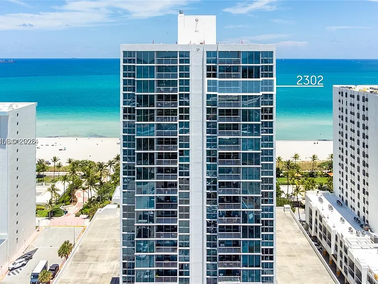 2655 Collins Ave #2302 — Photo 7