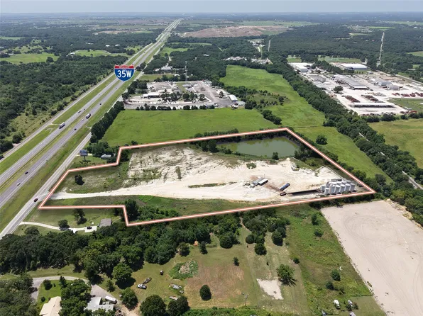 7924 S Interstate Highway 35 W, Alvarado, TX 76009