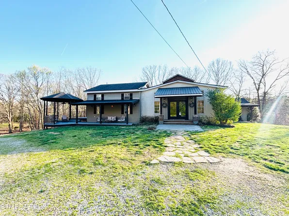 675 Mashburn Dr, Lenoir City, TN 37772