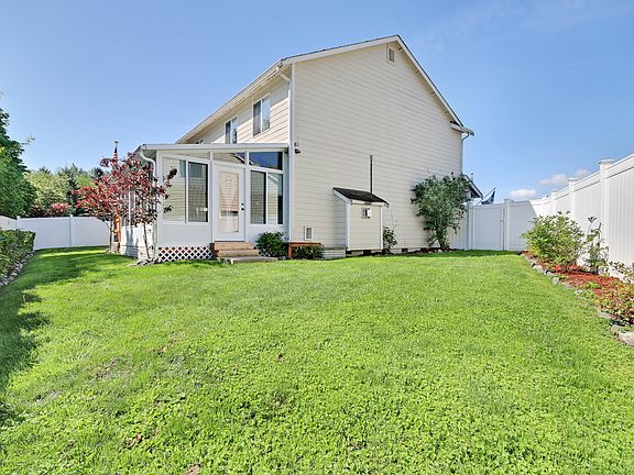 5th image of 402 17th Avenue Ct SW