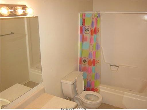 5th image of 3505 Forestwood Dr #B