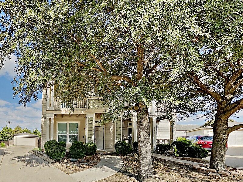 1st image of 10828 Astor Dr