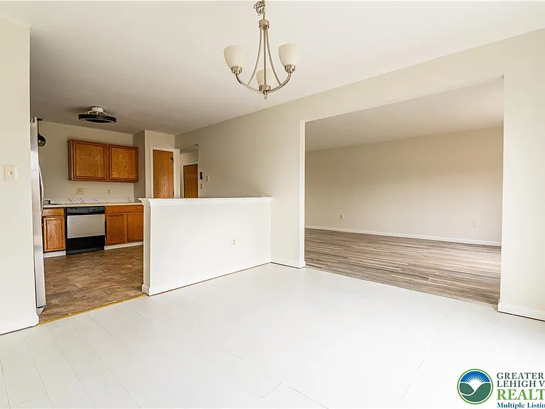48 Olde Penn Dr — Photo 13