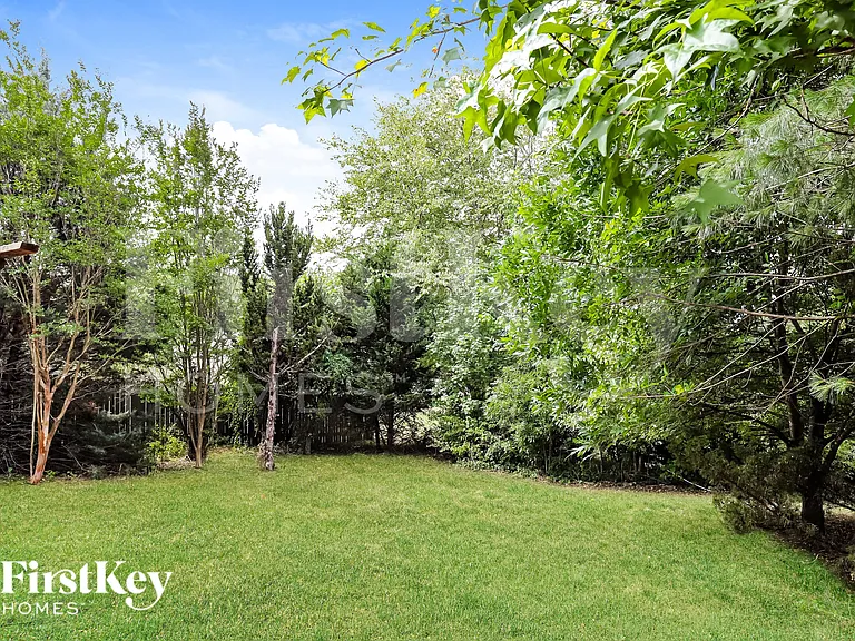 136 Rockbridge Ct — Photo 18