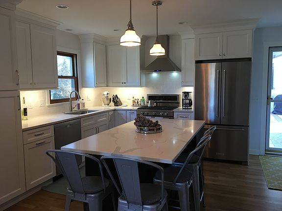 Kitchen updated in 2017