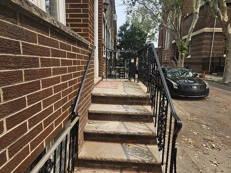 2126 S Norwood St — Photo 13