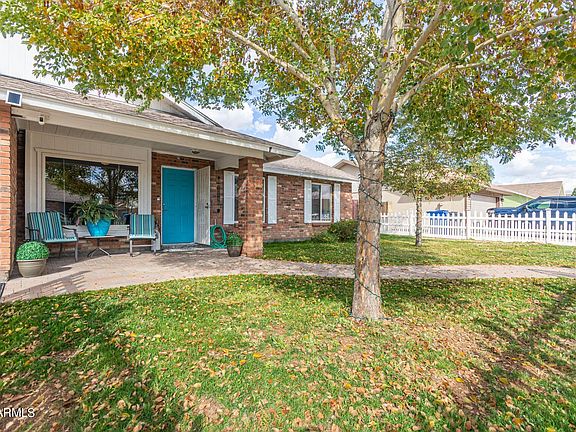 2nd image of 2452 E CARMEL Avenue