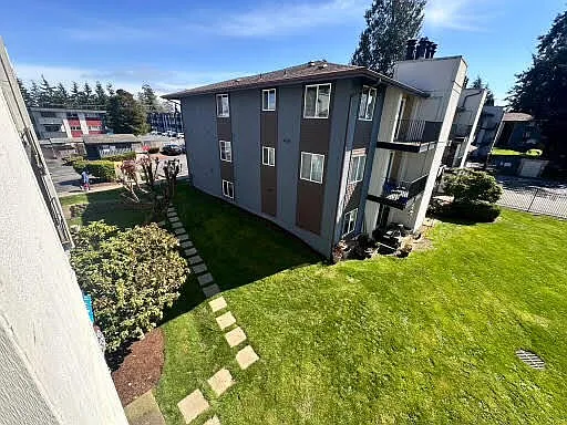 Parkview Apartments — Photo 33