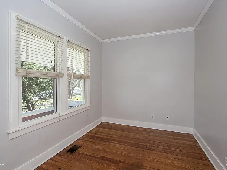 603 E Barbee Ave — Photo 10