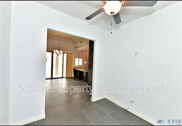 5973 Cartagena Cir — Photo 19