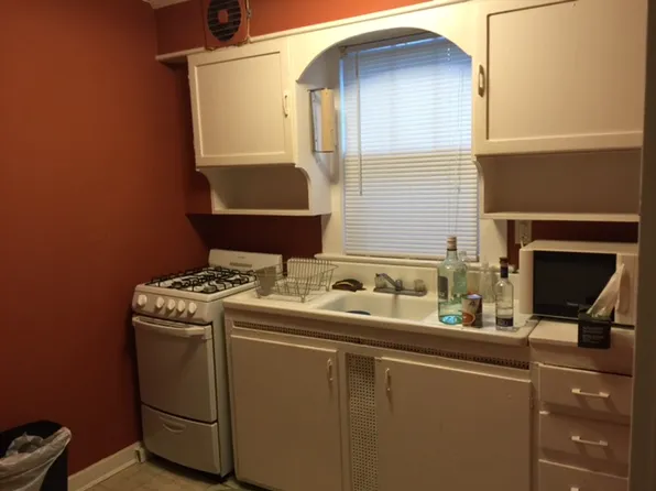 (undisclosed Address), Huntington, NY 11743
