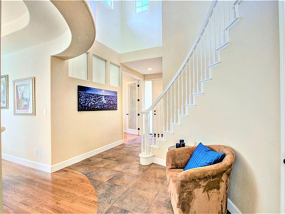 5th image of 6432 Camellia Point Way