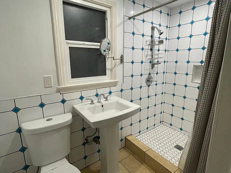 6111 Romaine St #103 — Photo 19