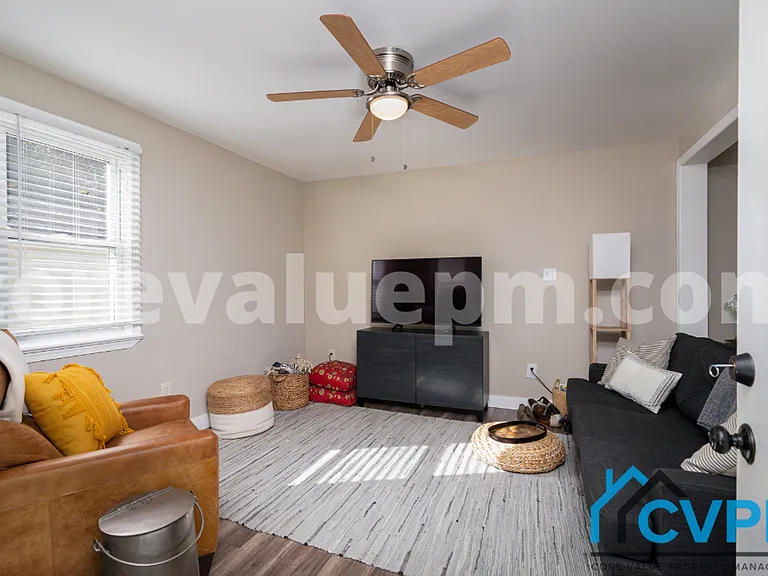 8627 Park Ave — Photo 3