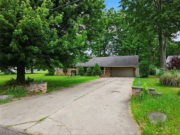 2nd image of 1627 Yolanda Pl