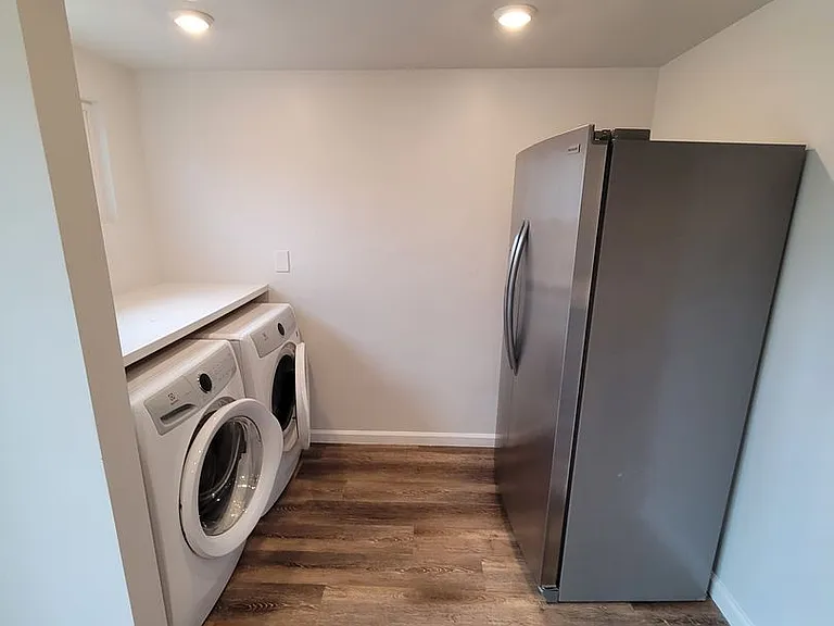 6051-6053 Hillandale Dr — Photo 6