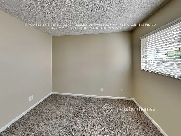 1406 E Elsmere Dr — Photo 13