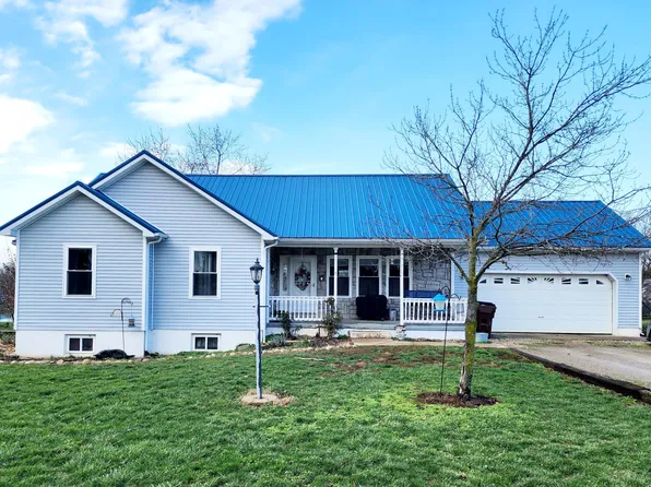 303 Moon Rd, Greenfield, OH 45123