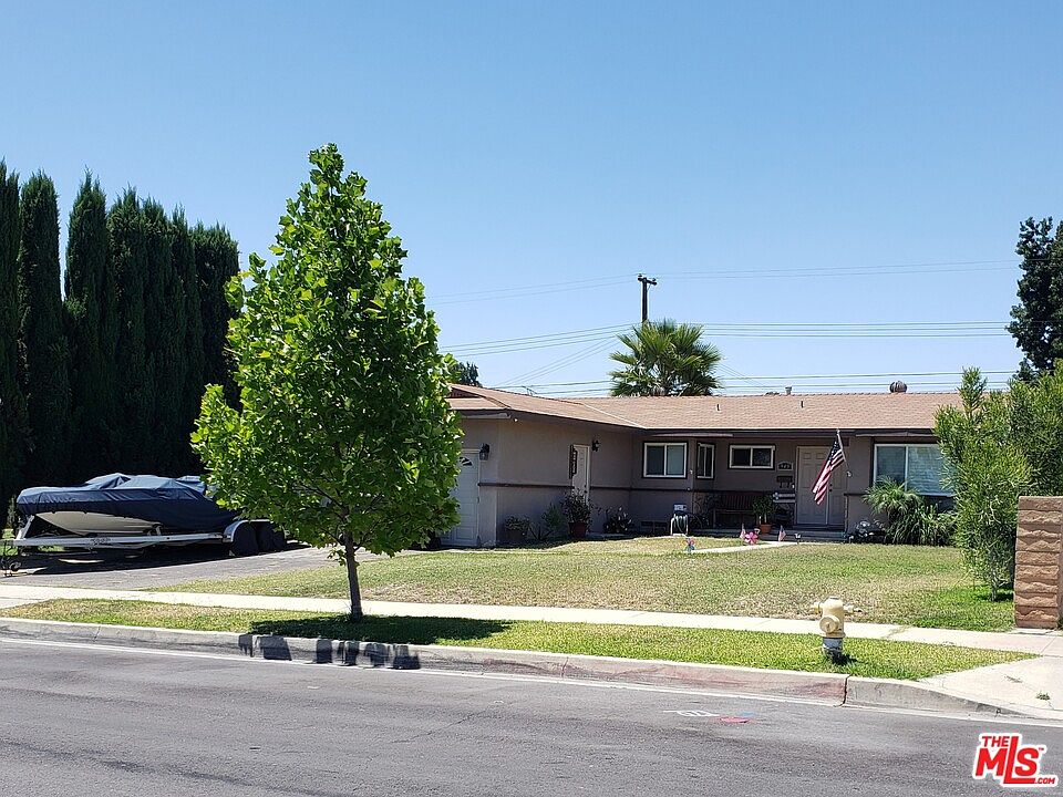 1st image of 949 Elderberry Ave