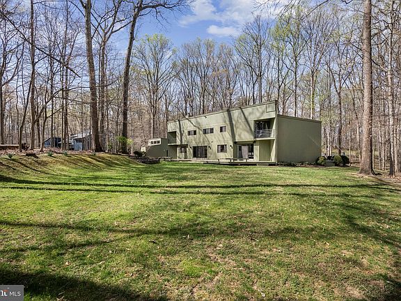 2nd image of 10116 Walker Woods Dr