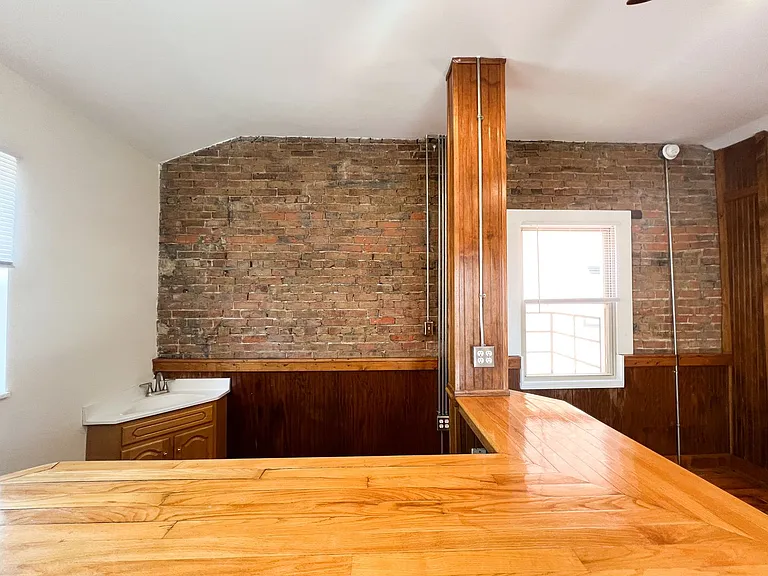 1508 Moore St — Photo 14