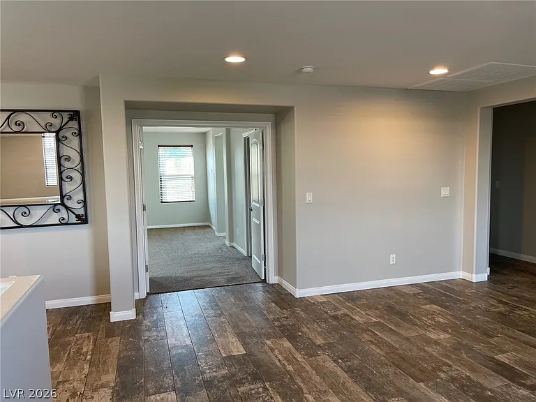 1077 Hickory Park St — Photo 8