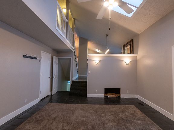 3rd image of 7537 S Kingston Cir