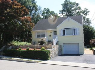 69 Elmore Ave, Croton On Hudson, NY 10520
