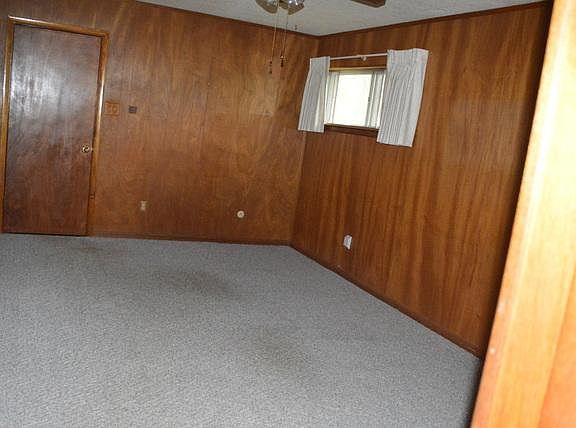 4th image of 1710 Martin Luther Dr