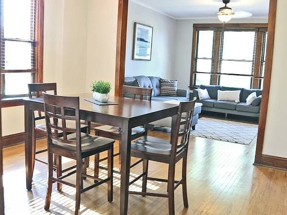 4th image of 1900 W Oakdale Ave #2F