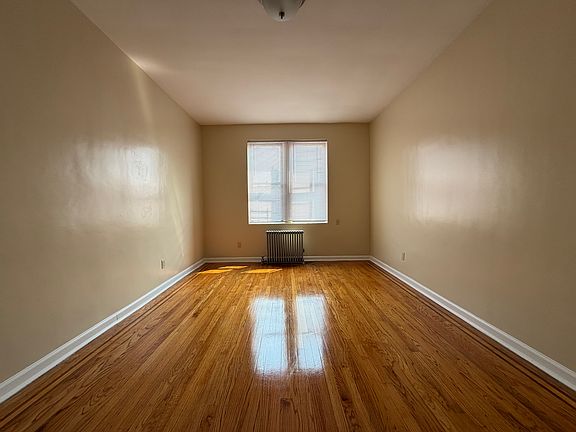 4th image of 8815 179th St #5C