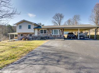 3290 Pocket Rd, Whitwell, TN 37397