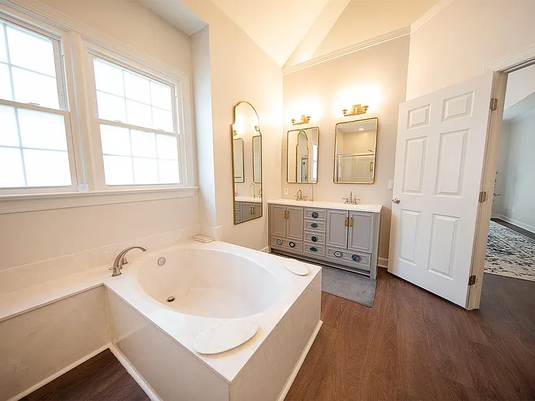 108 Cambay Ct — Photo 17