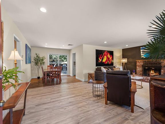 4th image of 160 Woodston Way