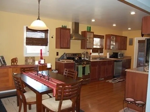 717 Beach View St, Norfolk, VA 23503