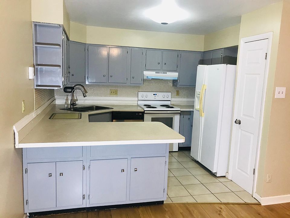 1st image of 7609 Hazelcrest Dr APT H