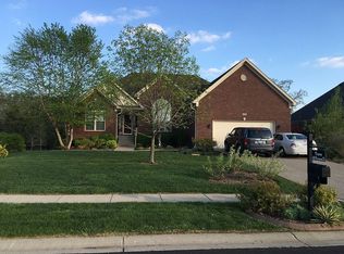 424 Persimmon Dr, Mount Washington, KY 40047