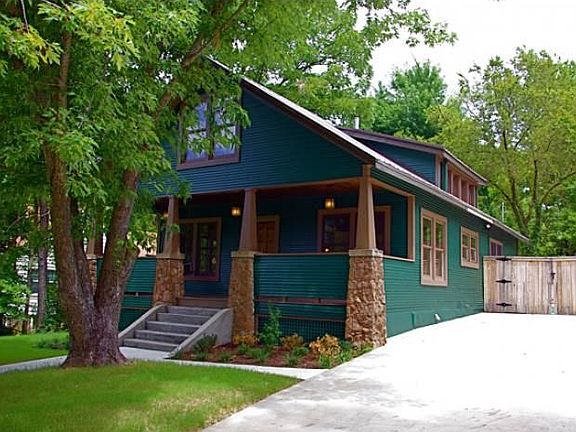 3rd image of 618 N Olive Ave
