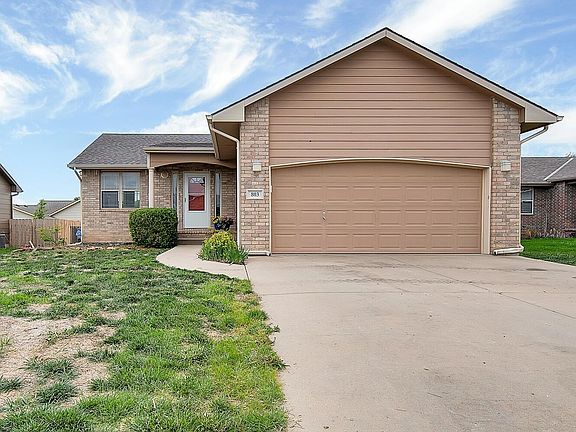 2nd image of 803 Cherrywood Ct
