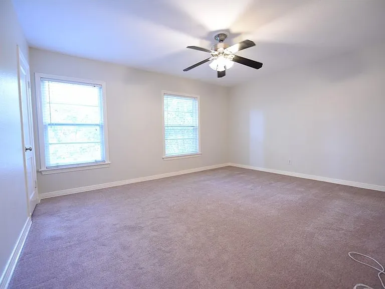 6357 Oriole Dr — Photo 8