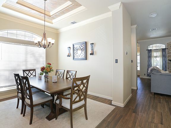 5th image of 11111 Auburn Gln