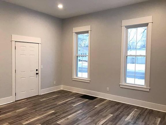 4th image of 1203 Fulton Ave #1
