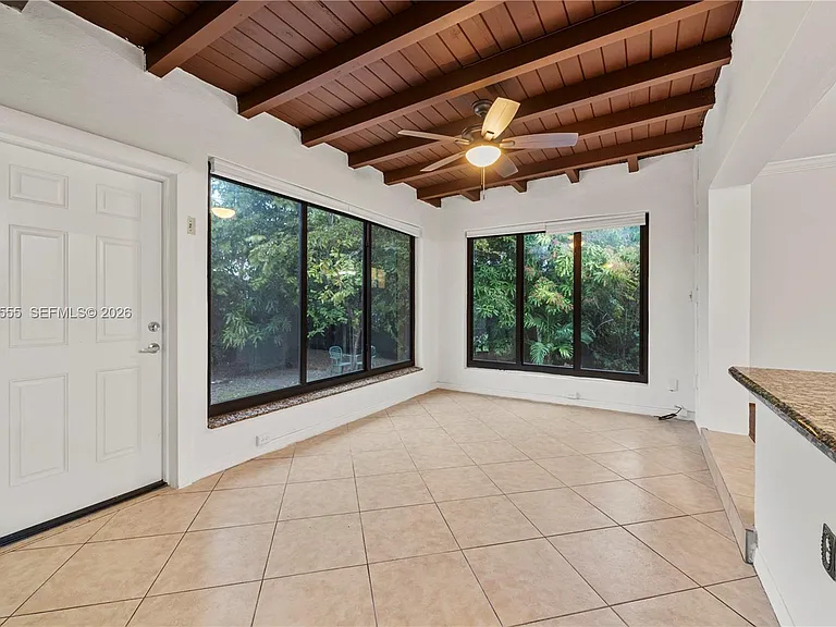 8311 SW 34th Ter — Photo 5