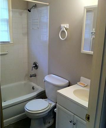 4th image of 131 Lincoln Ct