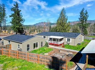 40299 Gates School Rd, Gates, OR 97346