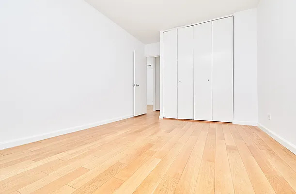 Rented by PocketBroker Inc | media 21
